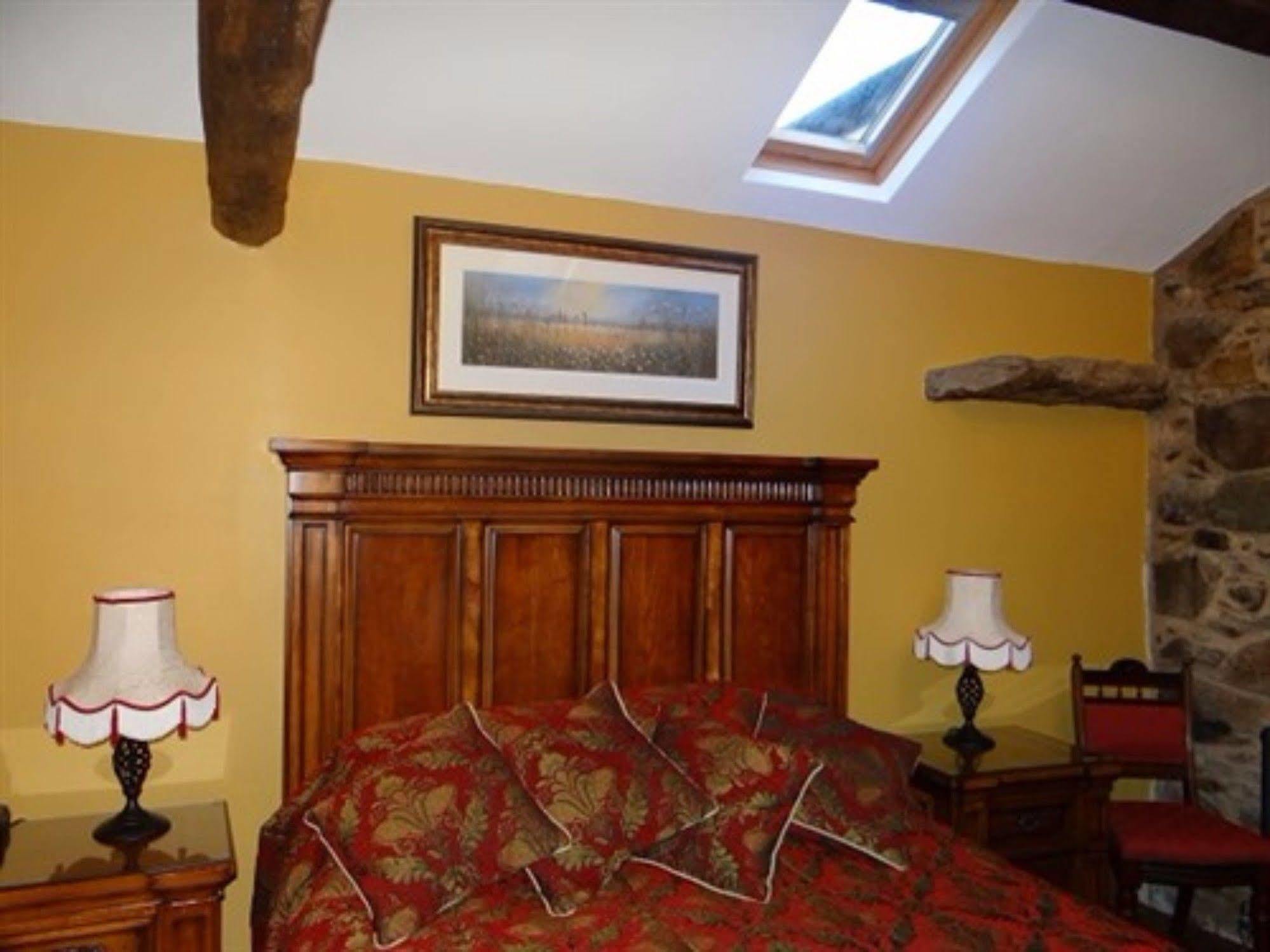 Hotel The Wayside And Whisky Barn à Whitbeck Extérieur photo